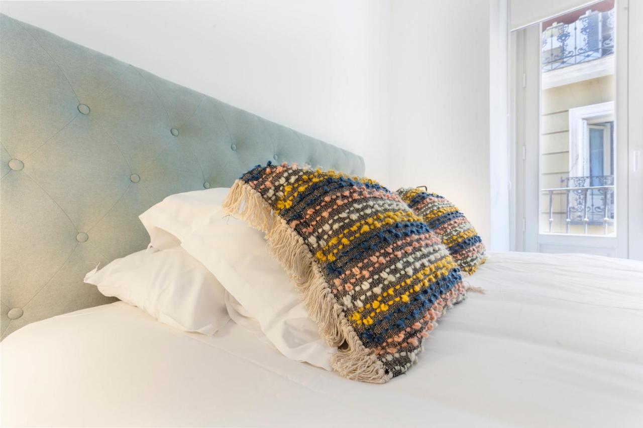 MIT House Canalejas en Madrid Exterior foto